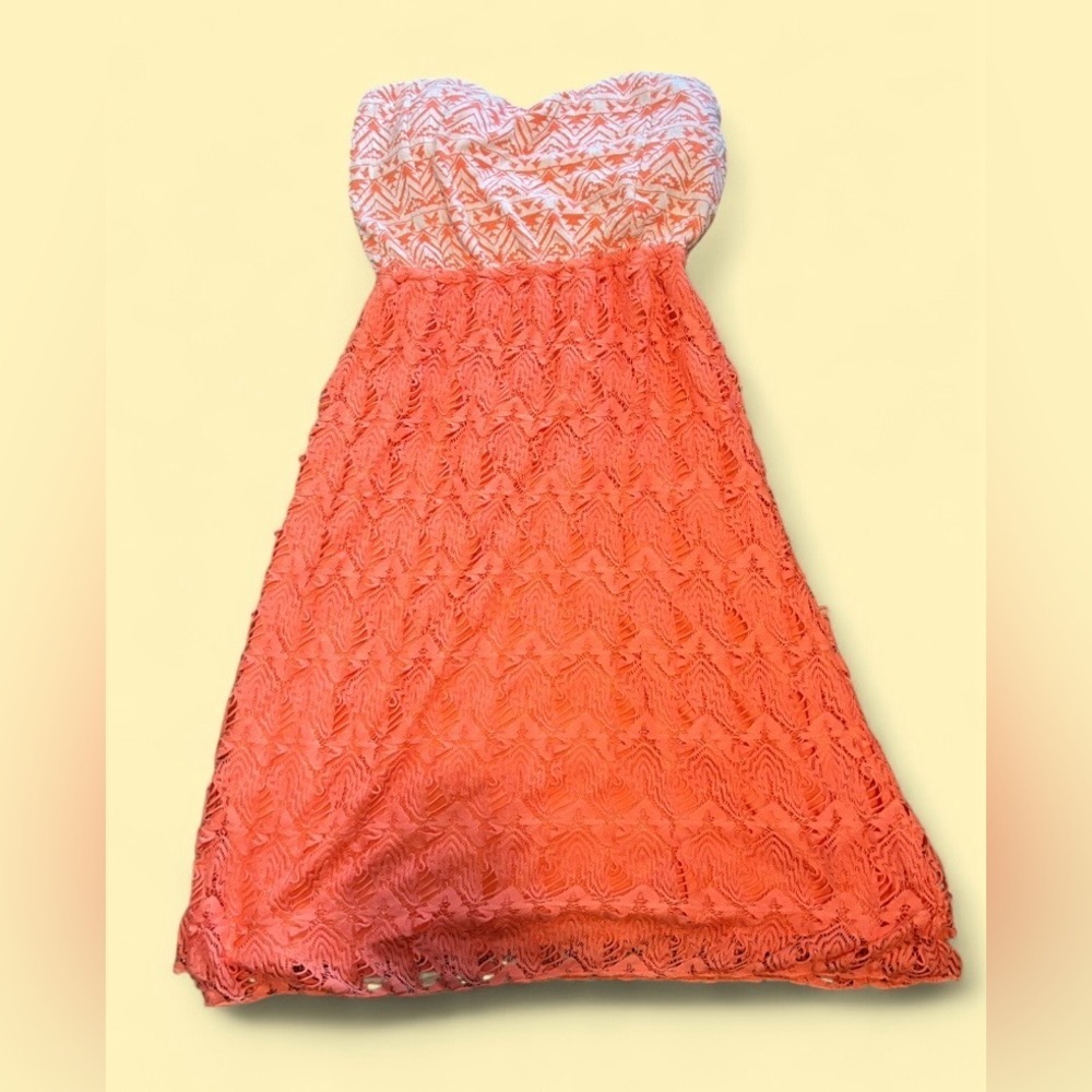 NWT Vanity Strapless Coral Lace Dress Women’s Small